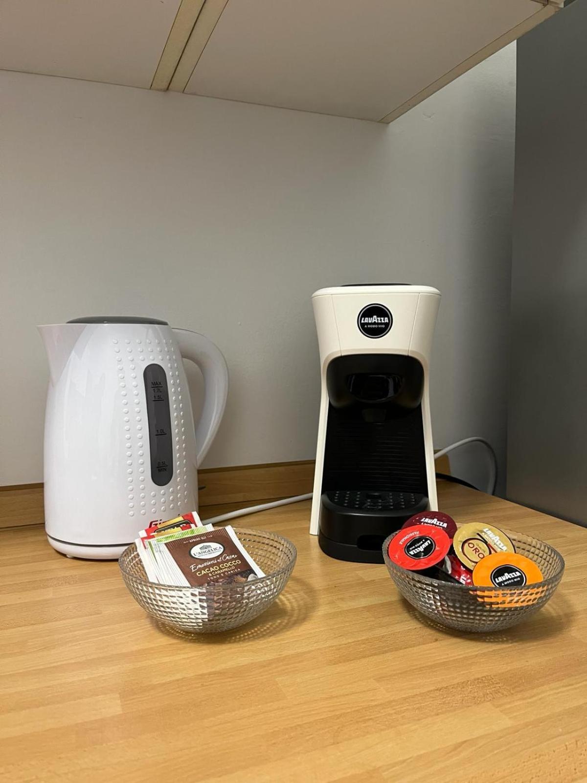 Luna Apartment 奇维塔韦基亚 外观 照片